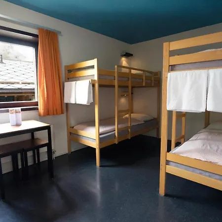 Youth Hostel *